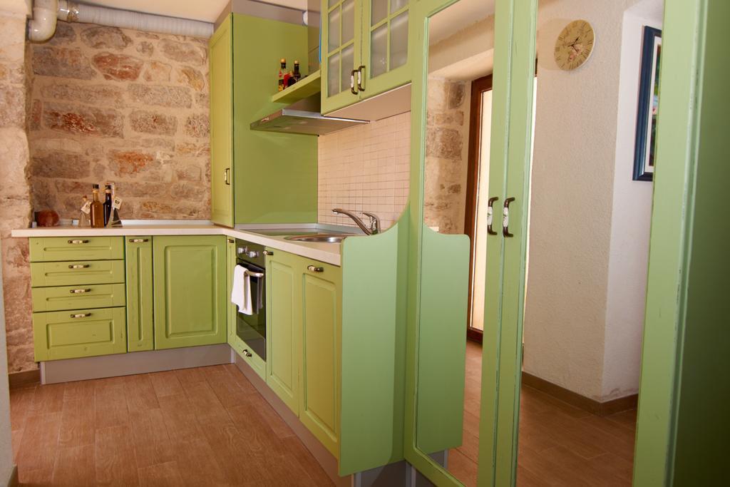 Villa Dalmatian Stone House à Krapanj Extérieur photo
